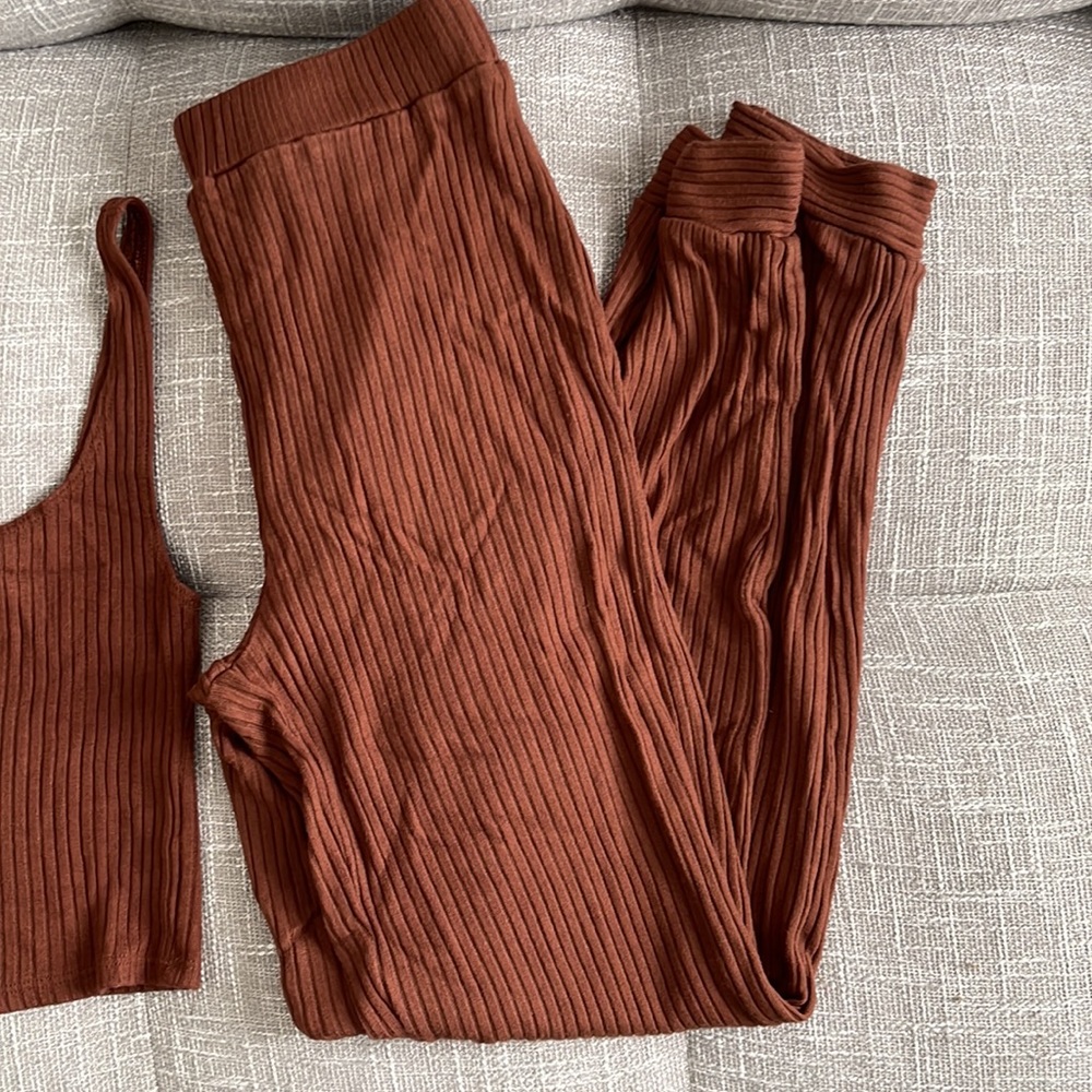 Reformation Ribbed Two-Piece Lounge Set in Rust Brown - Picture 3 of 13